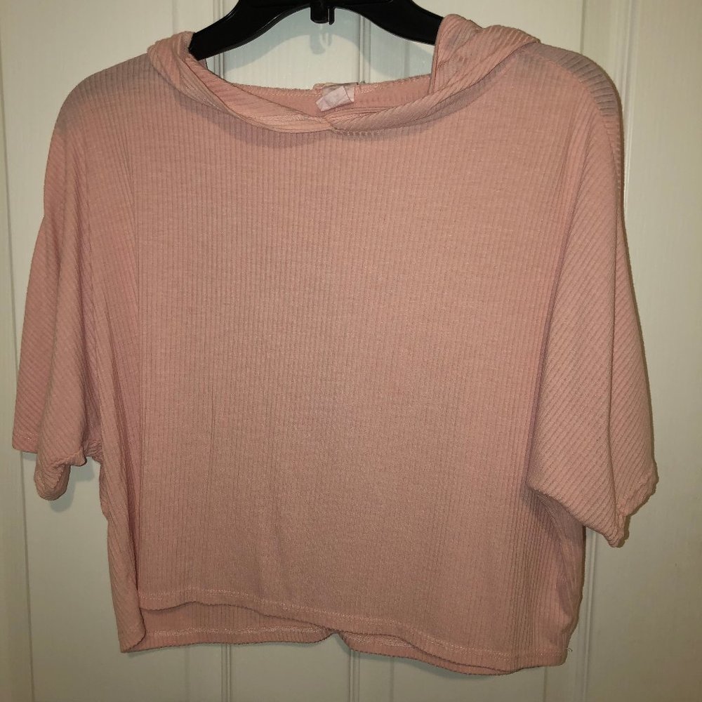 very cute peachy shirt